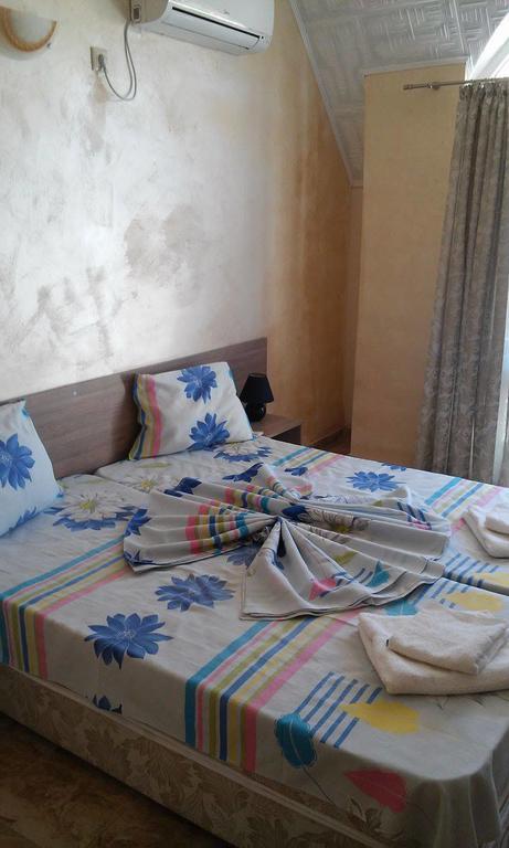 Morska Zvezda Guest House Tsjernomorets Eksteriør bilde